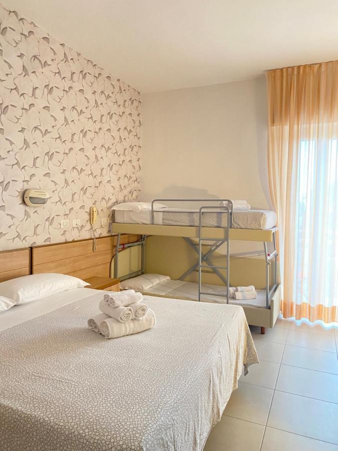 Hotel Ravello Adults Only ริมินี ภายนอก รูปภาพ